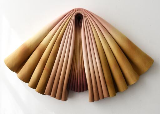Mantle di Susan Maddux